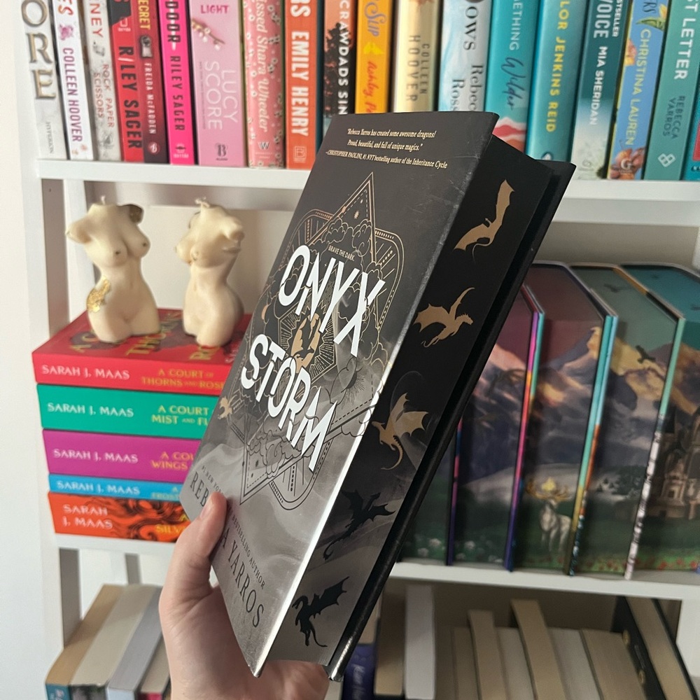 NEW Onyx Storm Deluxe Exclusive edition hardcover original print